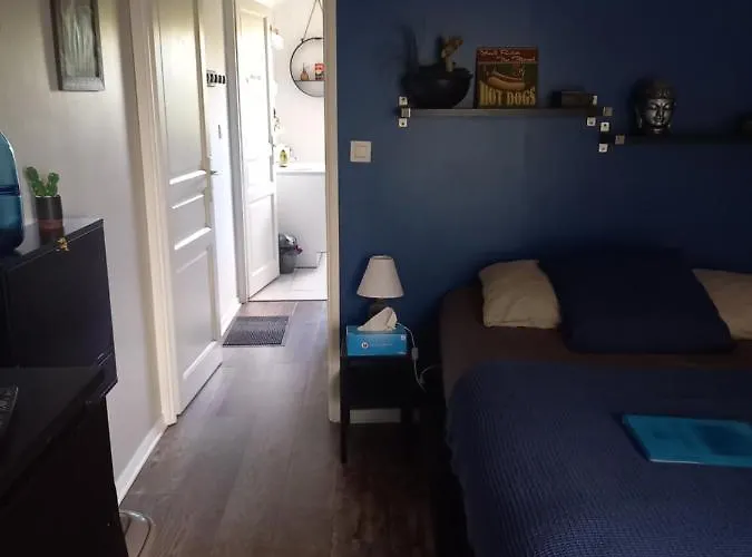 Chrismarie Homestay *